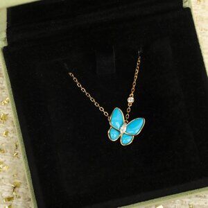 Authentic Van Cleef & Arpels fashion necklace